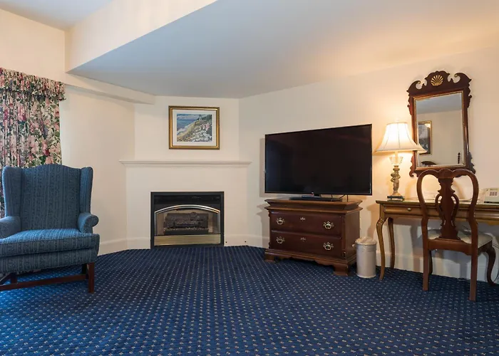 Bluenose Inn - Bar Harbor Hotel