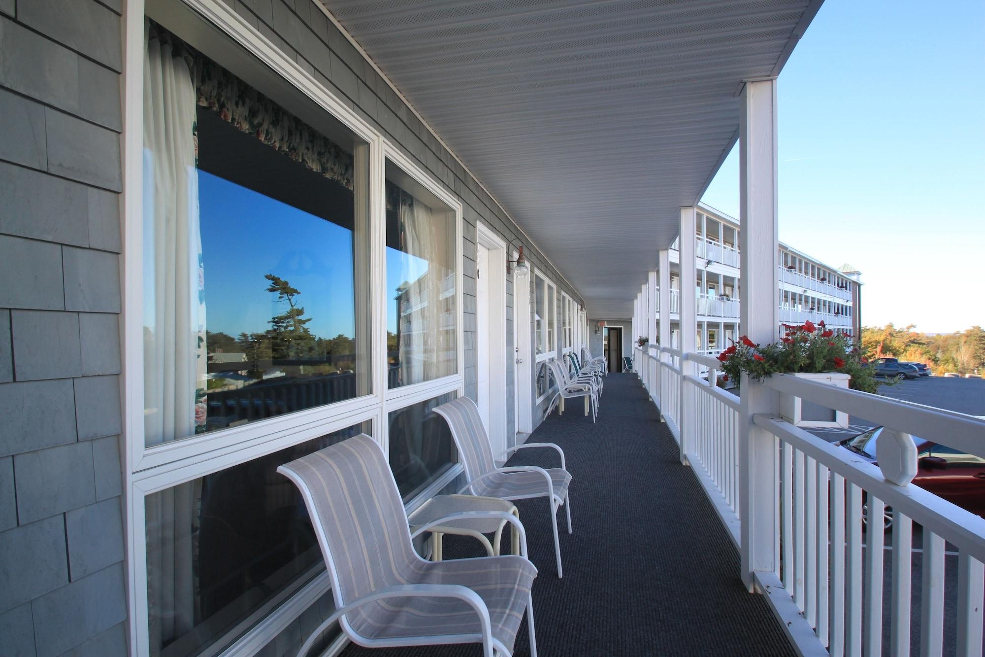 Hotel Bluenose -